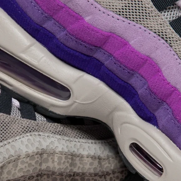 NIKE Air Max 95 Viotech Anthracite Safari Suede Women's 9 - Picture 8 of 12